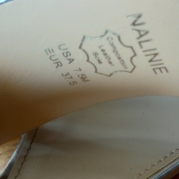 Touch of Nina Silver Glitter Heels - Picture 2 of 4